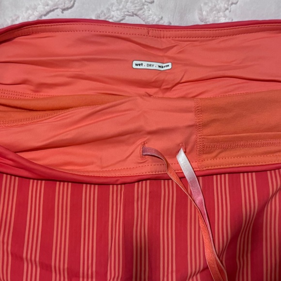 Lululemon Skort - Picture 4 of 5